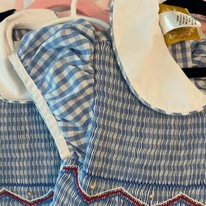 Beaufort Bonnet blue and white gingham with white daisies